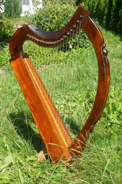 Harfa Clarsach