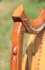 Harfa Clarsach